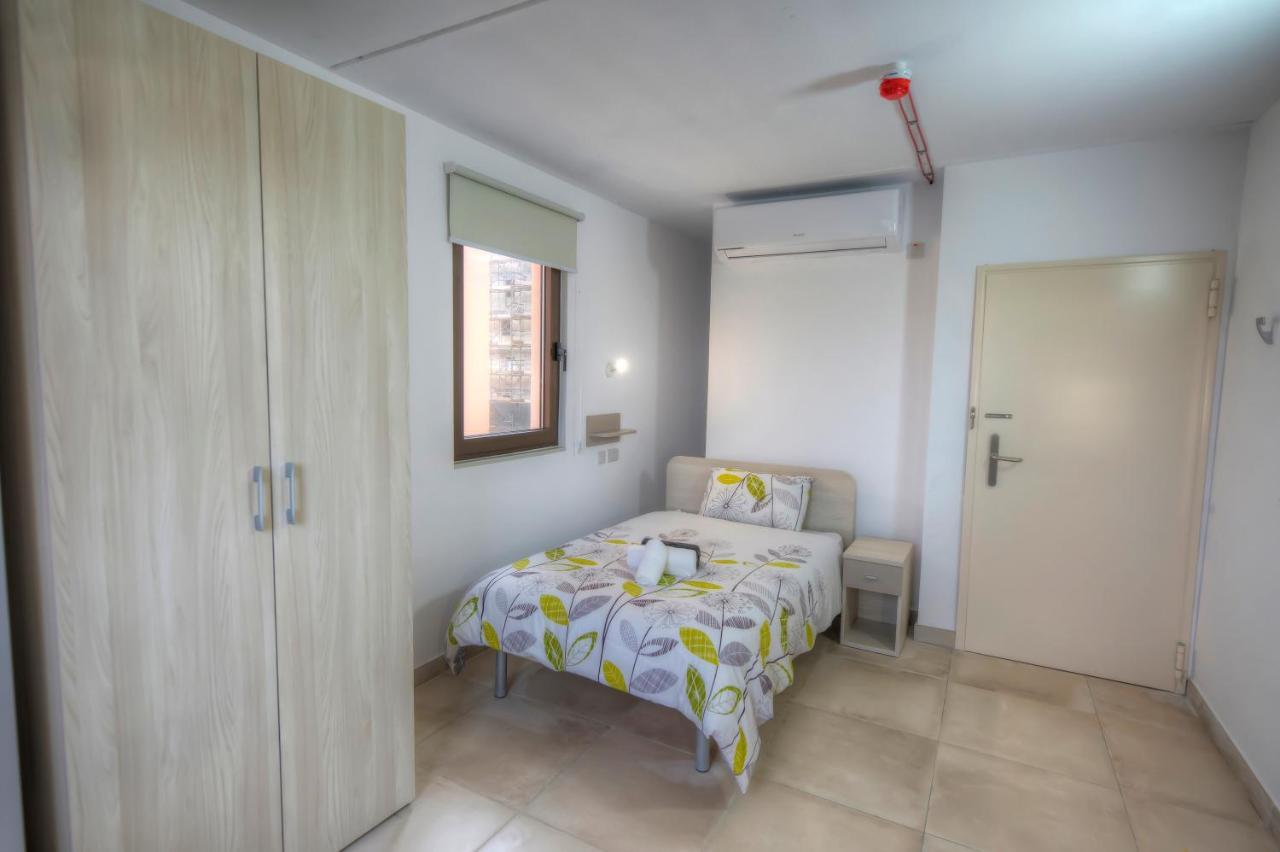 Campus Hub Pansiyon Msida Dış mekan fotoğraf
